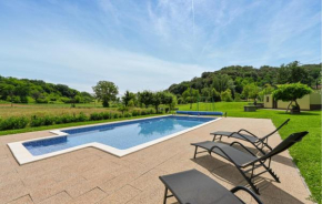 Awesome Home In Donja Pacetina